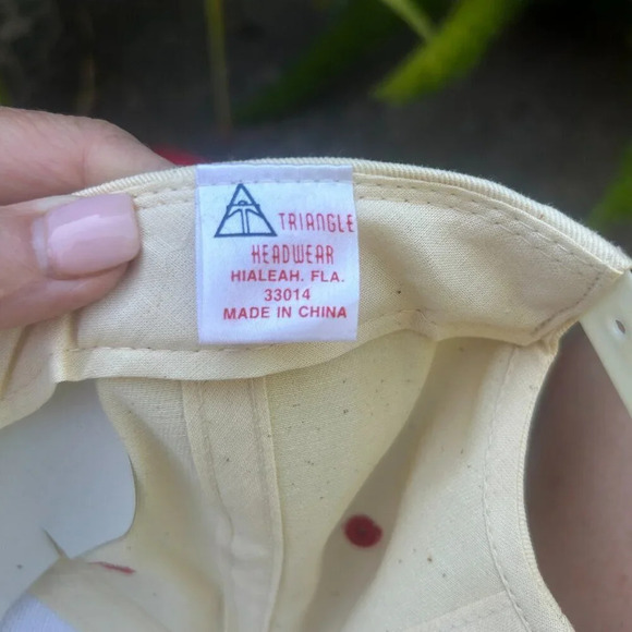 Yosemite Embroidered Snapback Trucker Cap NWOT - Picture 2 of 7